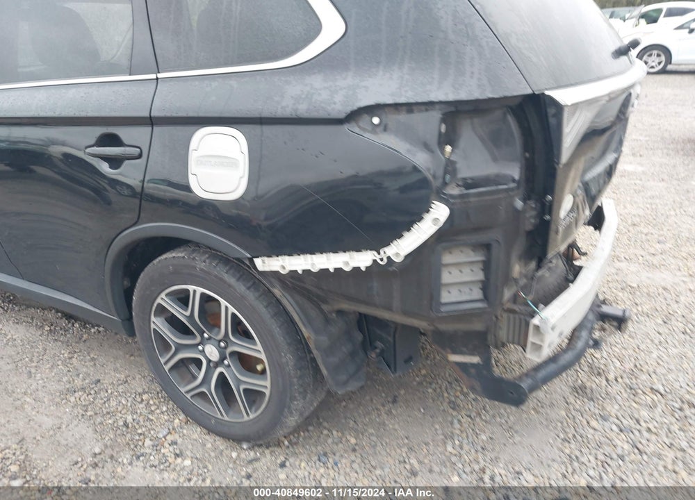 2015 MITSUBISHI OUTLANDER GT VIN: JA4JZ4AX6FZ007921