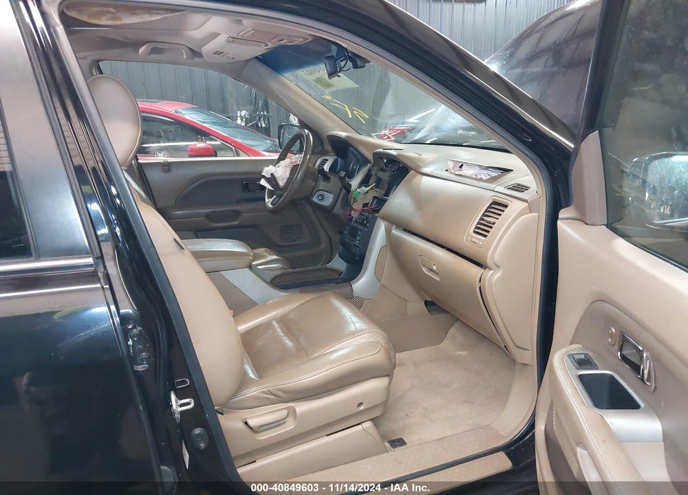2008 HONDA PILOT EX-L VIN: 5FNYF18588B024423