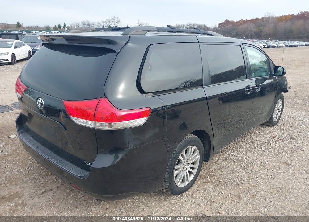 2011 TOYOTA SIENNA XLE V6 VIN: 5TDYK3DC5BS036222