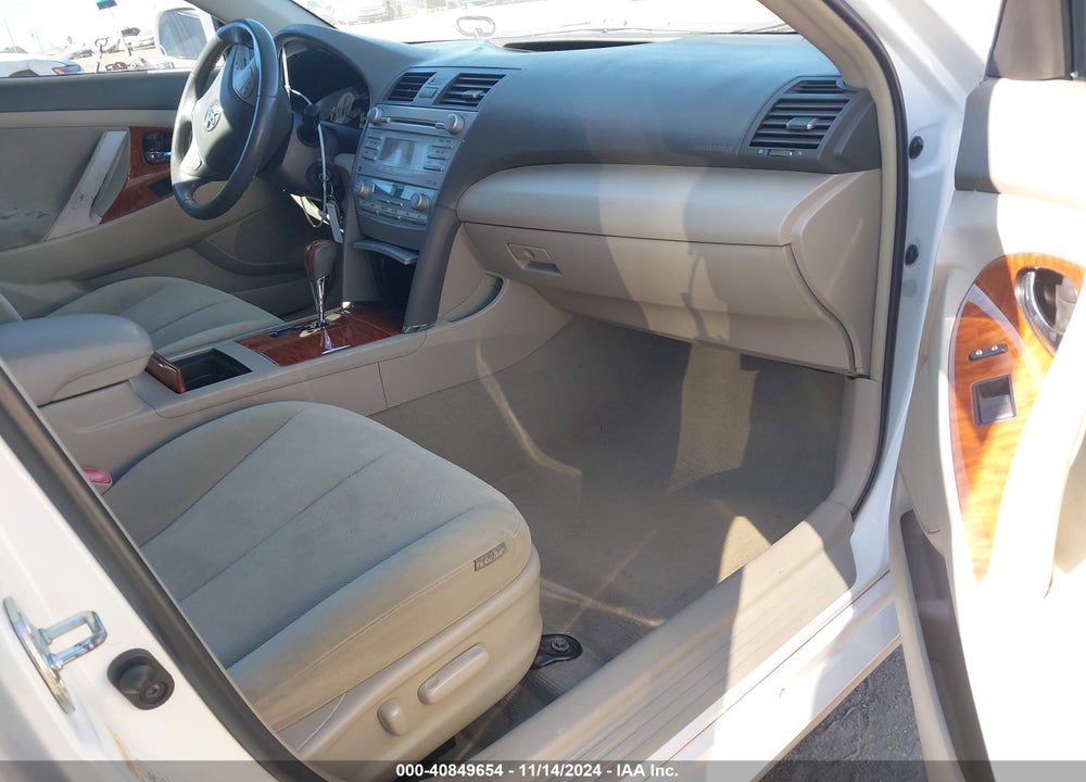 2008 TOYOTA CAMRY XLE VIN: 4T1BE46K08U779622