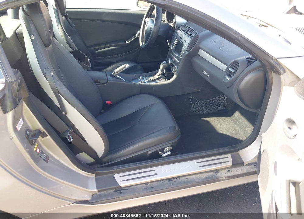 2005 MERCEDES-BENZ SLK 350 VIN: WDBWK56F25F042041