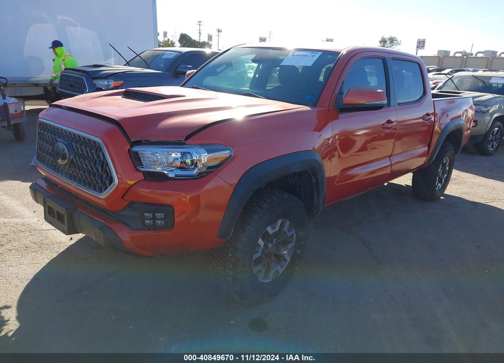 2018 TOYOTA TACOMA TRD OFF ROAD VIN: 3TMAZ5CN6JM076710