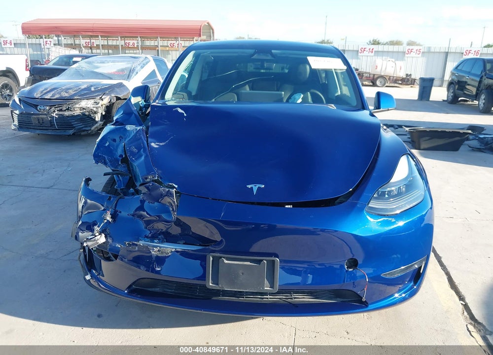 2024 TESLA MODEL Y LONG RANGE DUAL MOTOR ALL-WHEEL DRIVE VIN: 7SAYGDEE4RA278182