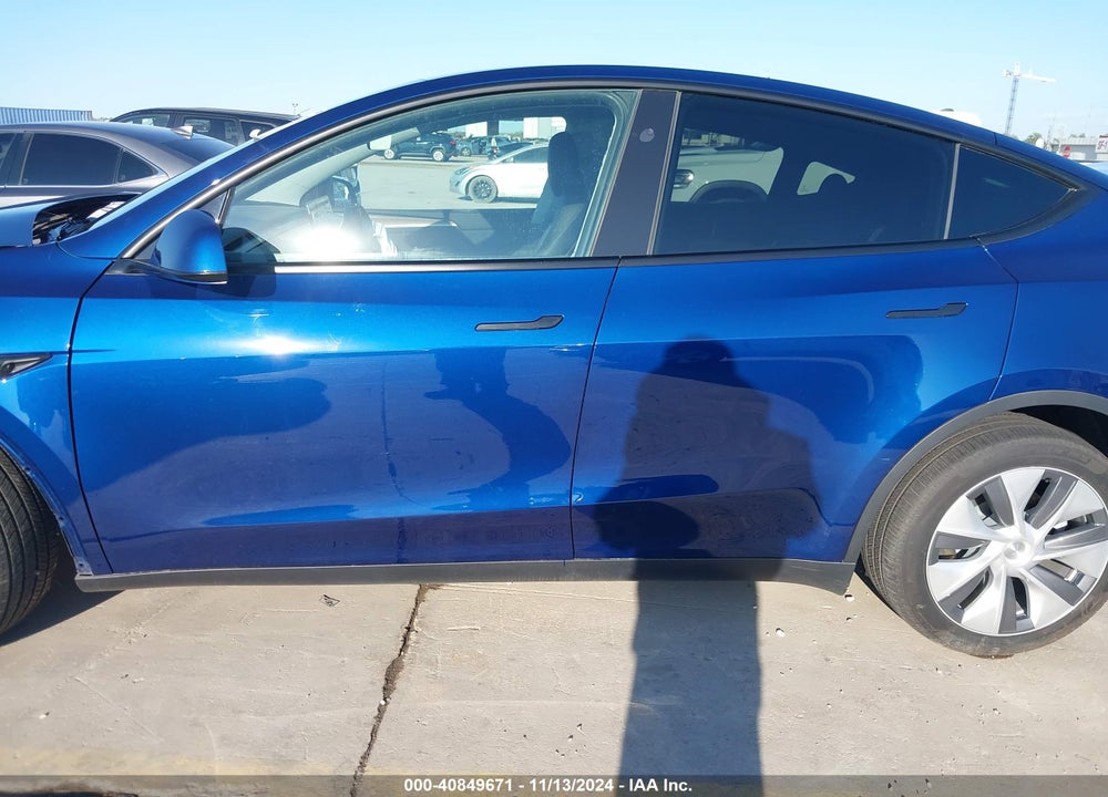 2024 TESLA MODEL Y LONG RANGE DUAL MOTOR ALL-WHEEL DRIVE VIN: 7SAYGDEE4RA278182