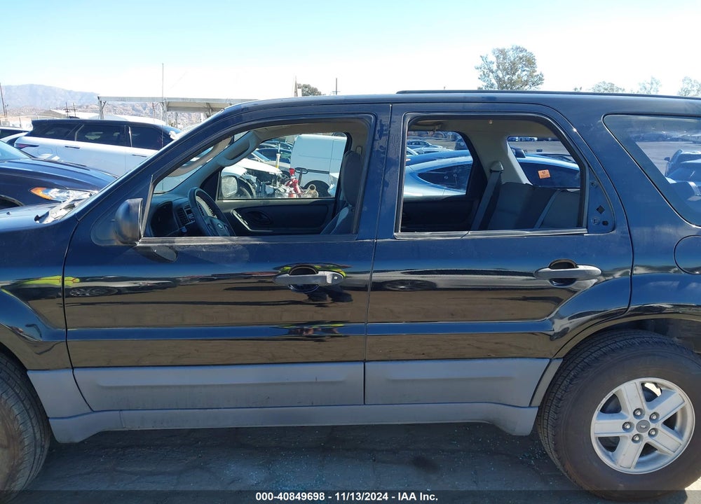 2005 FORD ESCAPE XLS VIN: 1FMYU02Z55KA48426