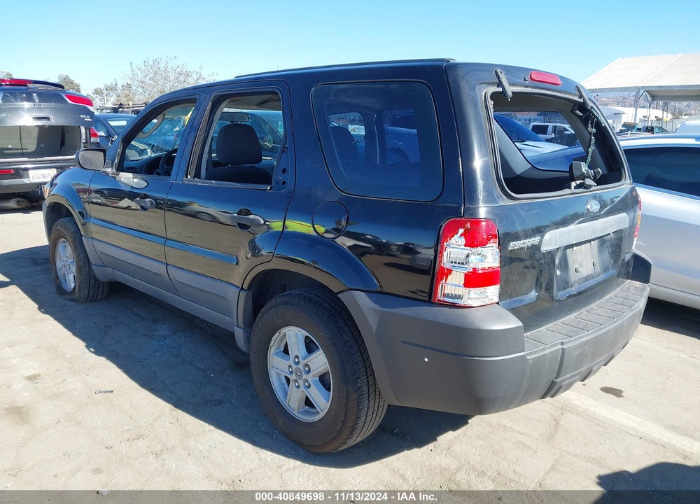 2005 FORD ESCAPE XLS VIN: 1FMYU02Z55KA48426