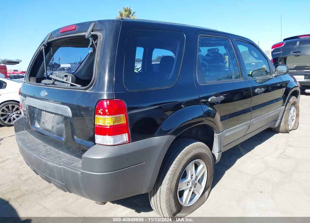 2005 FORD ESCAPE XLS VIN: 1FMYU02Z55KA48426