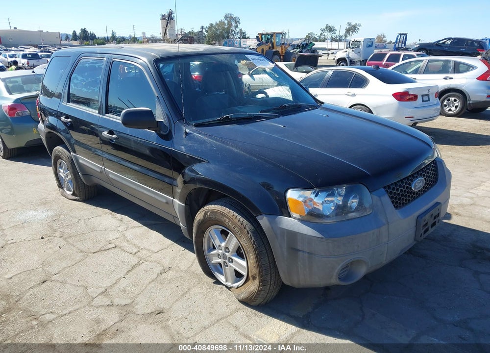 2005 FORD ESCAPE XLS VIN: 1FMYU02Z55KA48426