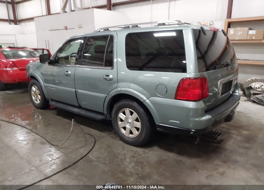 2005 LINCOLN NAVIGATOR VIN: 5LMFU28535LJ06645