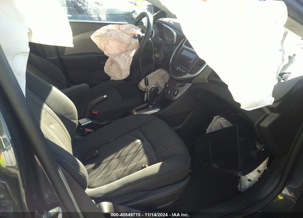 2018 CHEVROLET SONIC LT AUTO VIN: 1G1JD5SHXJ4140147