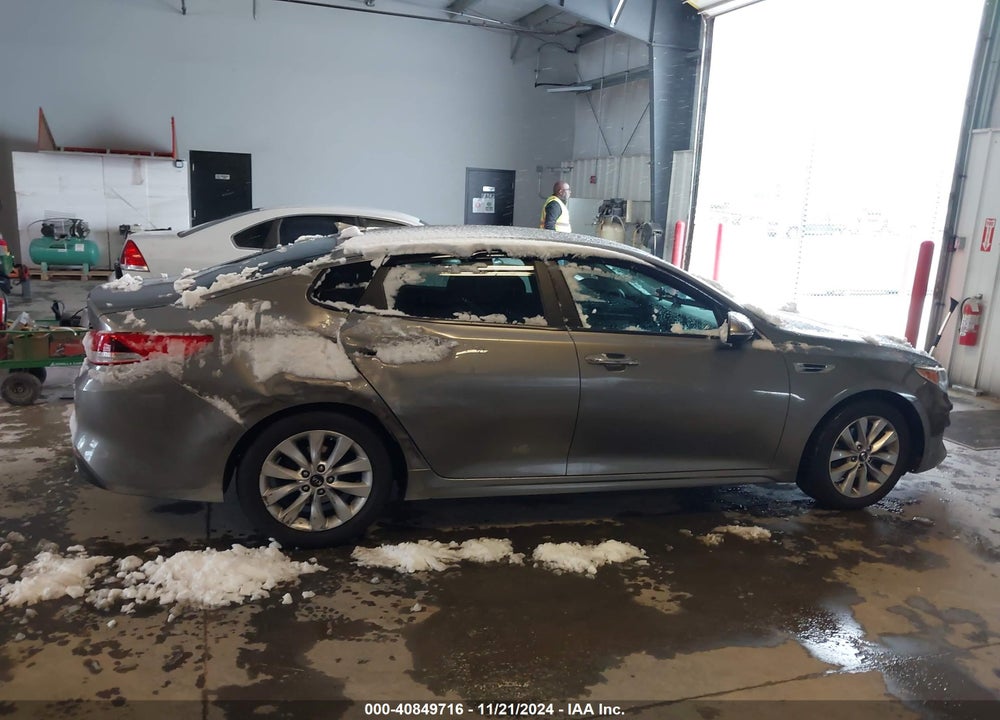 2016 KIA OPTIMA LX VIN: 5XXGT4L32GG002392
