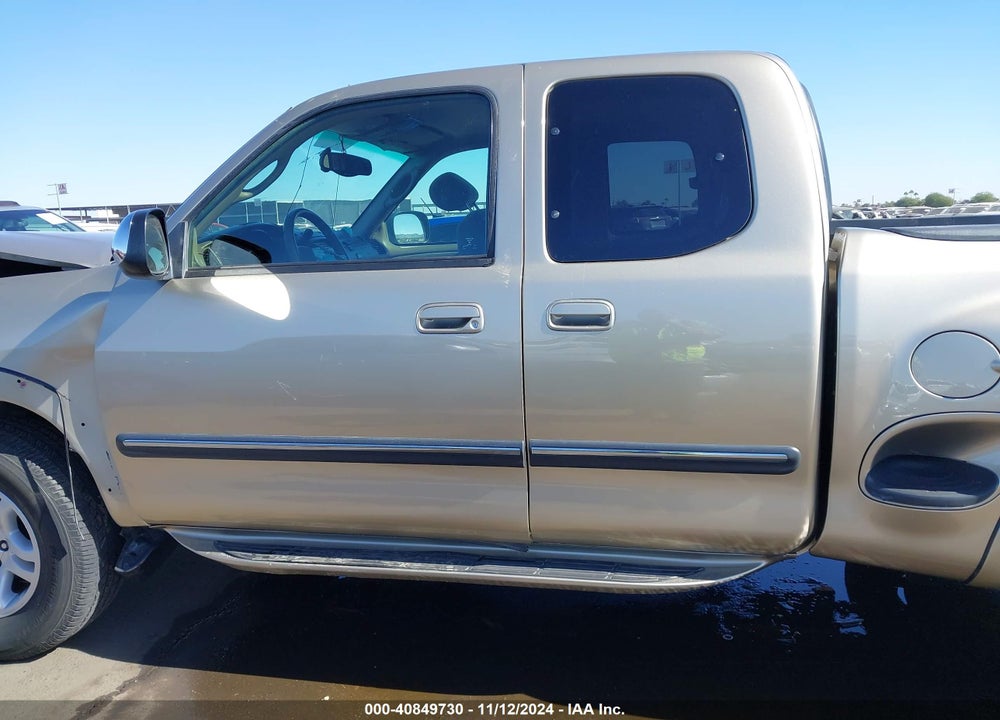 2004 TOYOTA TUNDRA SR5 V8 VIN: 5TBRT34154S446546