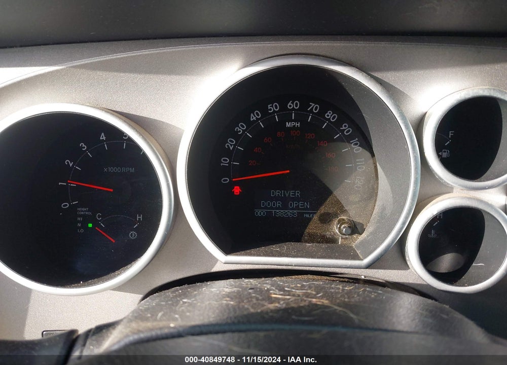 2010 TOYOTA SEQUOIA PLATINUM 5.7L V8 VIN: 5TDDY5G18AS037916