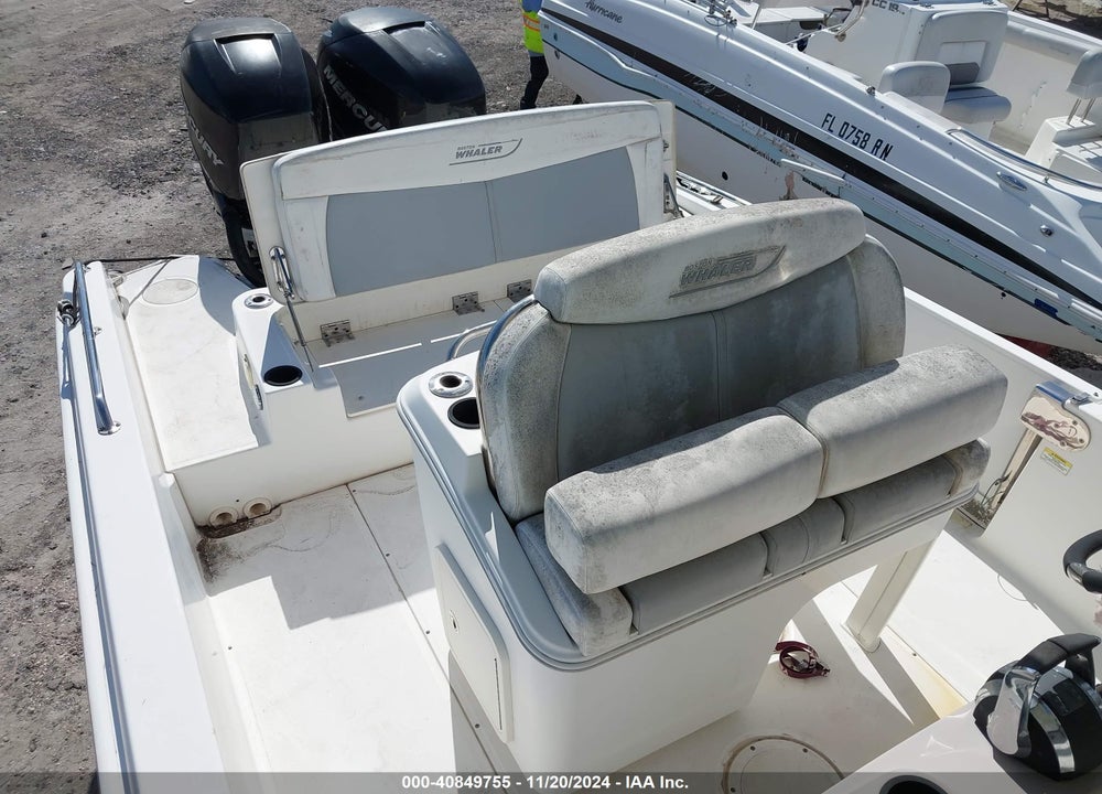 2016 BOSTON WHALER OTHER VIN: BWCE2526F616