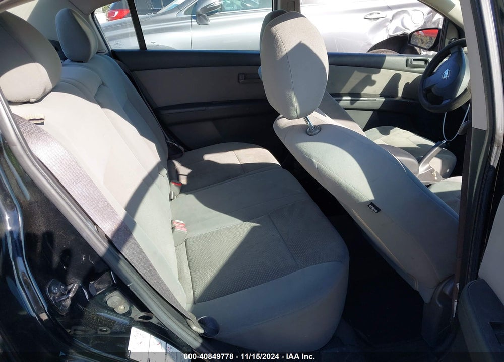2011 NISSAN SENTRA 2.0 VIN: 3N1AB6AP5BL653915
