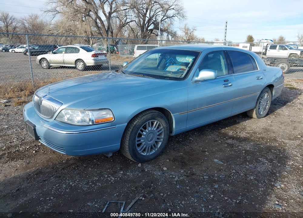 2006 LINCOLN TOWN CAR SIGNATURE LIMITED VIN: 1LNHM82W46Y626308