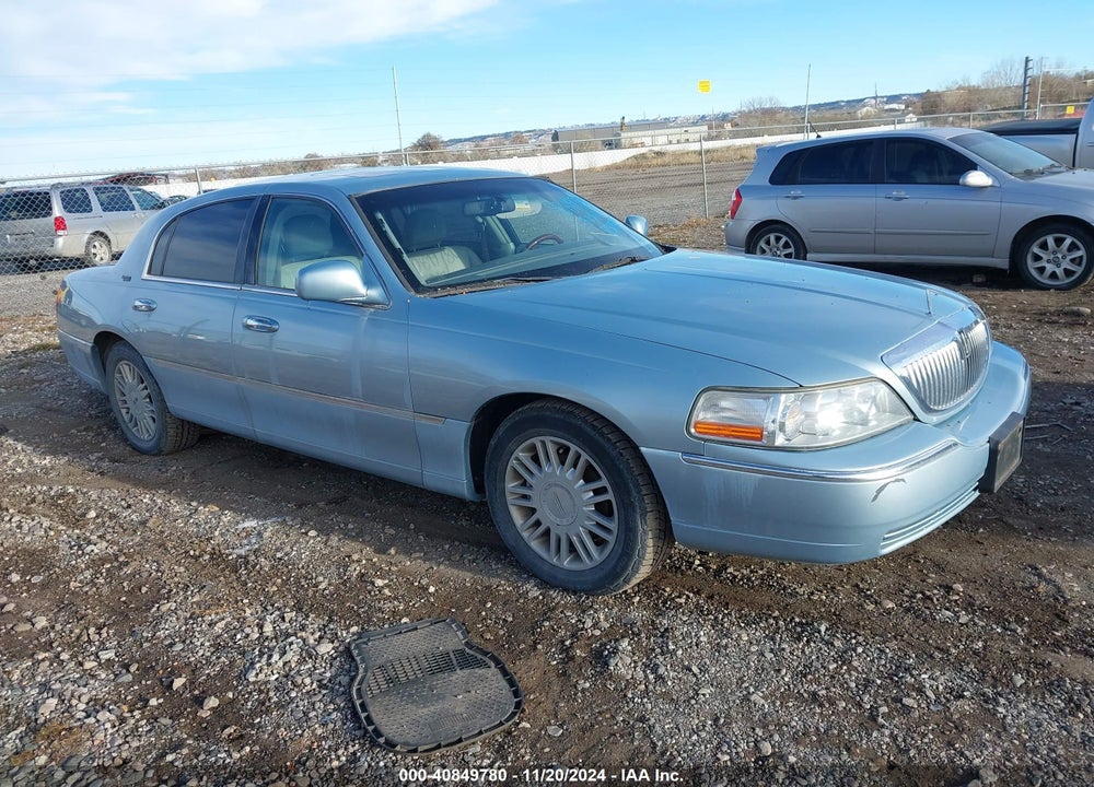 2006 LINCOLN TOWN CAR SIGNATURE LIMITED VIN: 1LNHM82W46Y626308
