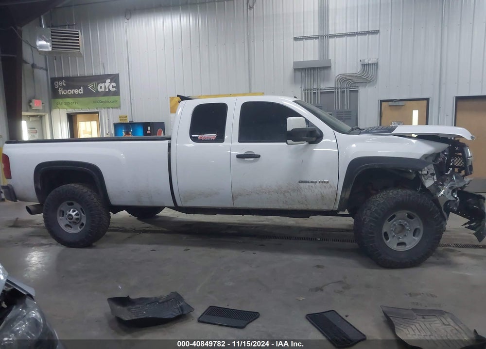 2011 CHEVROLET SILVERADO 2500HD VIN: 1GC2KXCGXBZ224640