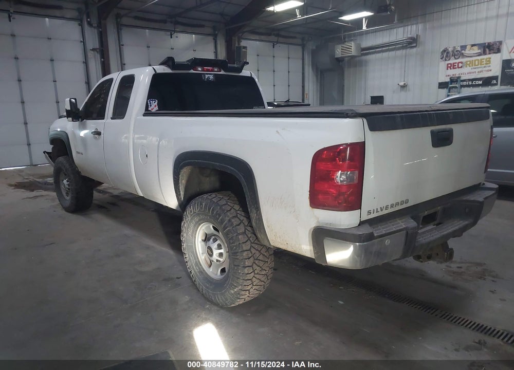 2011 CHEVROLET SILVERADO 2500HD VIN: 1GC2KXCGXBZ224640
