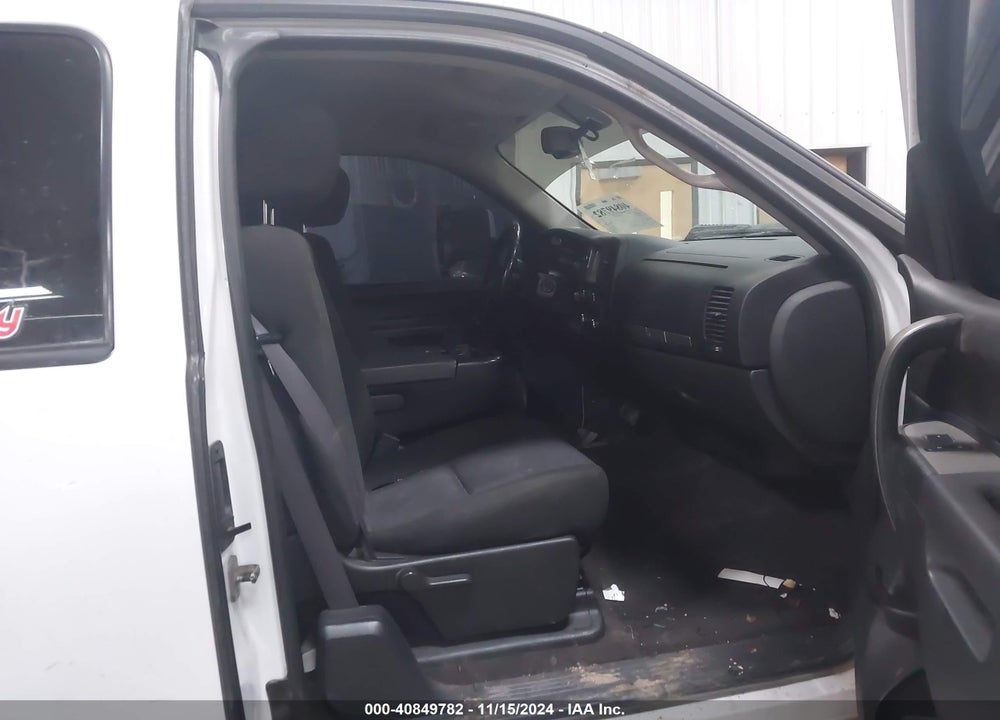 2011 CHEVROLET SILVERADO 2500HD VIN: 1GC2KXCGXBZ224640
