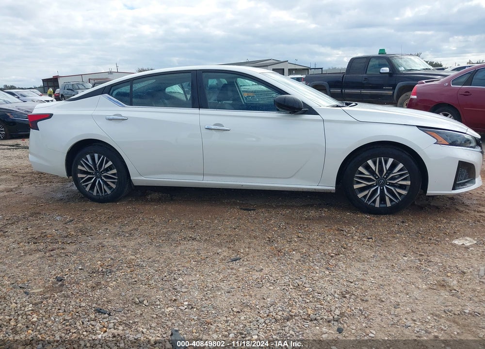 2024 NISSAN ALTIMA SV FWD VIN: 1N4BL4DV0RN367208