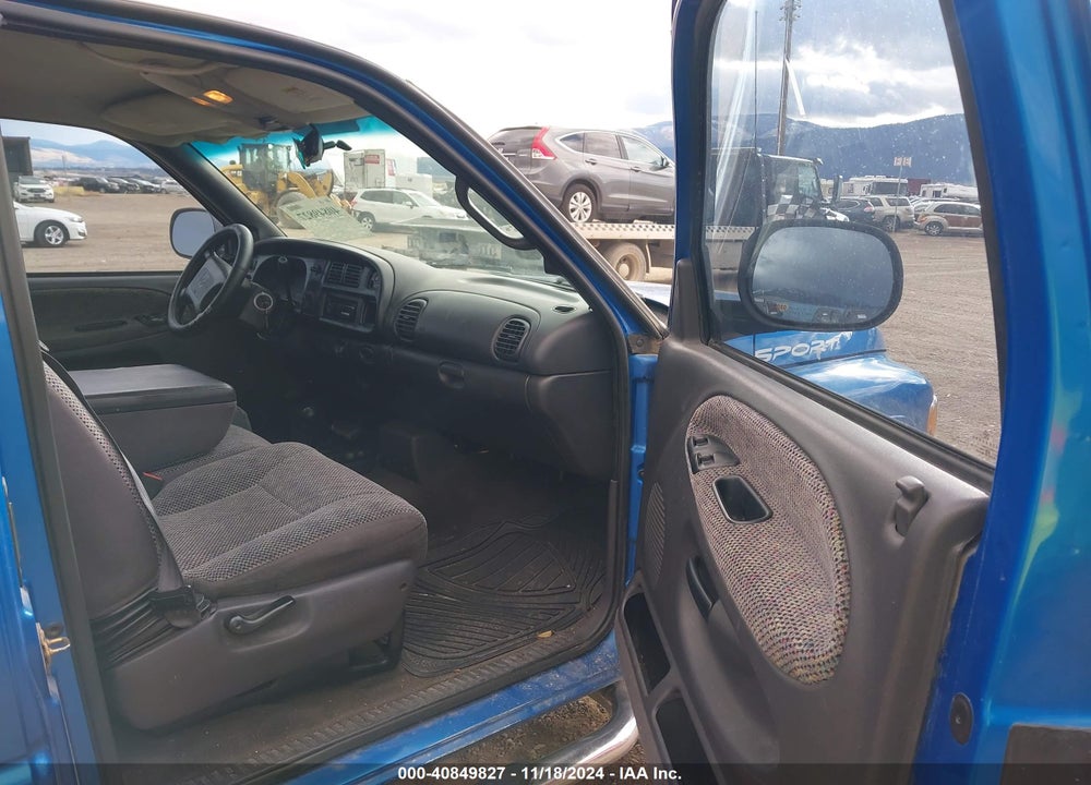 2000 DODGE RAM 2500 ST VIN: 3B7KF23Z0YG111944