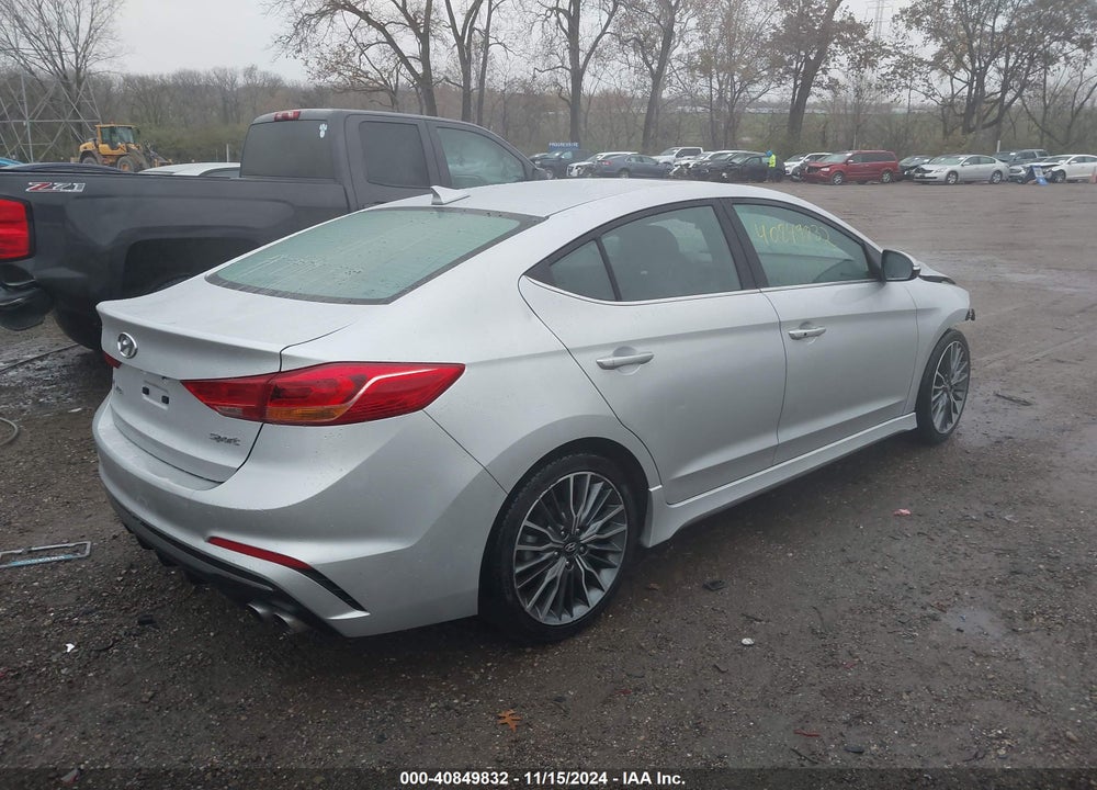 2018 HYUNDAI ELANTRA VIN: KMHD04LB0JU479984
