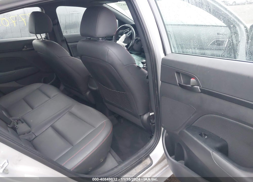 2018 HYUNDAI ELANTRA VIN: KMHD04LB0JU479984