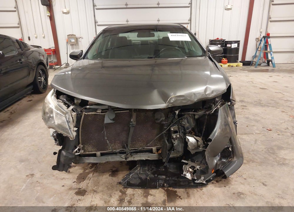 2013 TOYOTA CAMRY SE VIN: 4T1BF1FK2DU686414