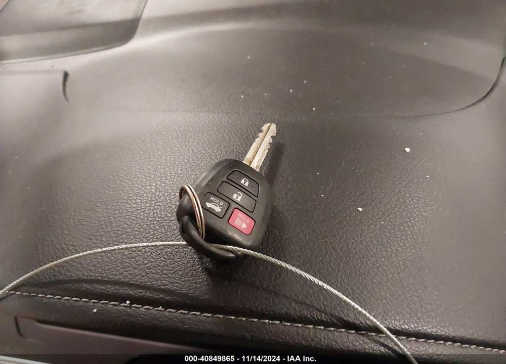 2013 TOYOTA CAMRY SE VIN: 4T1BF1FK2DU686414