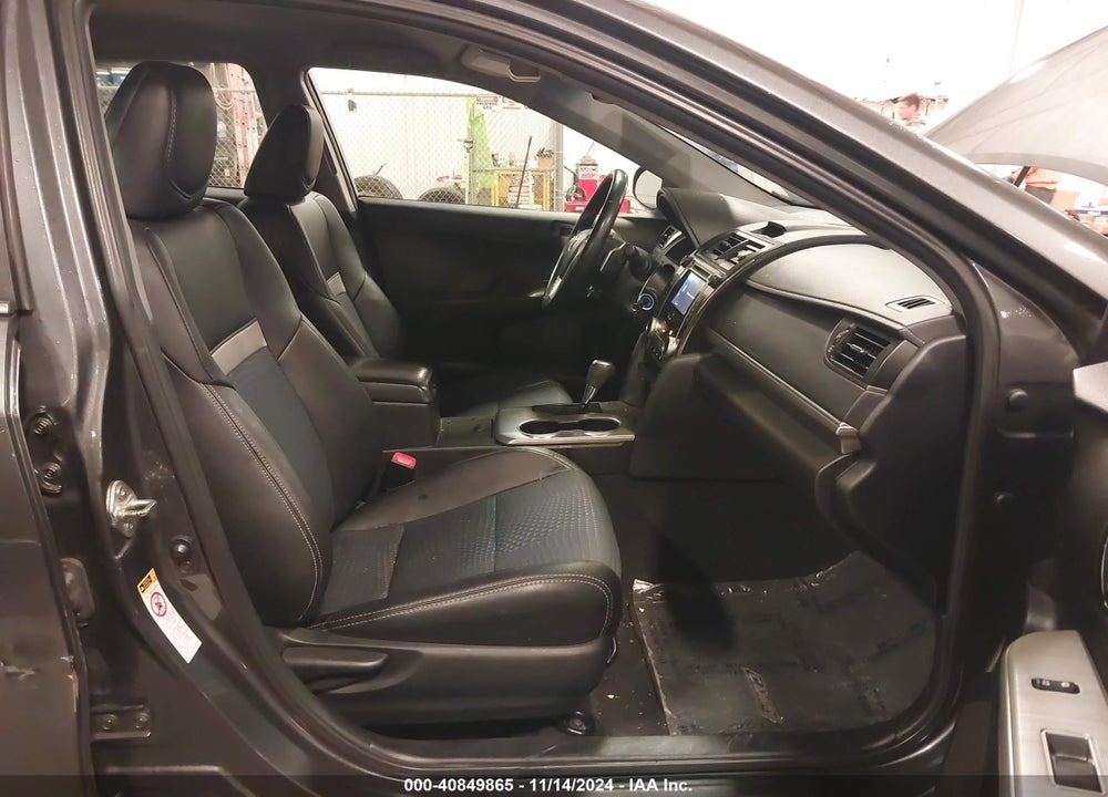 2013 TOYOTA CAMRY SE VIN: 4T1BF1FK2DU686414
