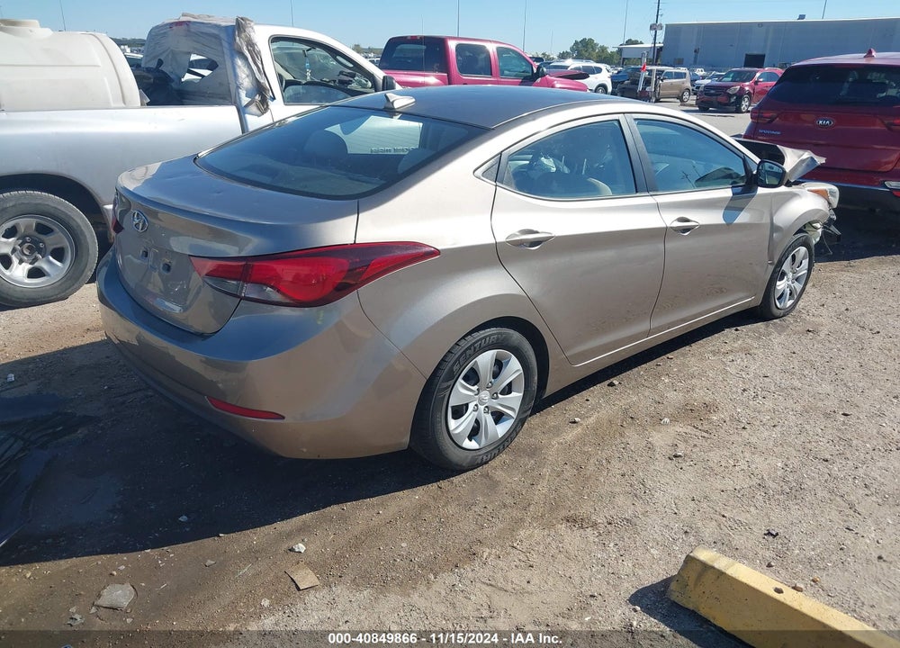 2016 HYUNDAI ELANTRA SE VIN: 5NPDH4AE4GH675228