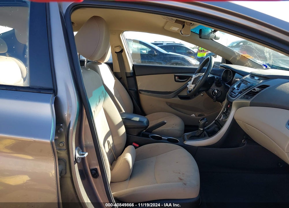 2016 HYUNDAI ELANTRA SE VIN: 5NPDH4AE4GH675228