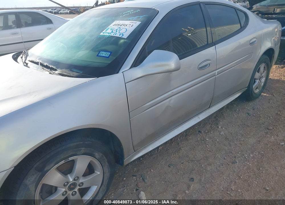 2005 PONTIAC GRAND PRIX VIN: 2G2WP522851145126