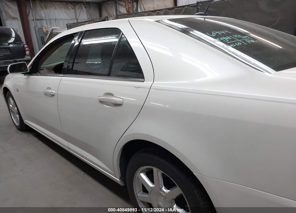 2005 CADILLAC STS V8 VIN: 1G6DC67A050224275