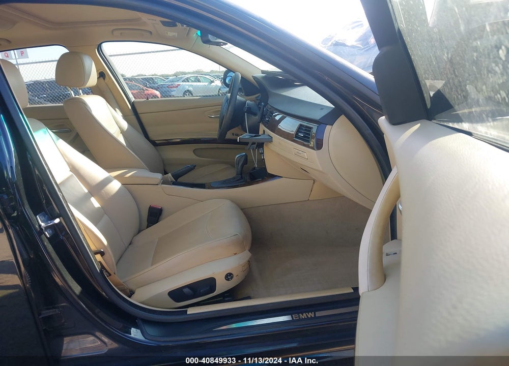 2010 BMW 328I VIN: WBAPH7G58ANM52653