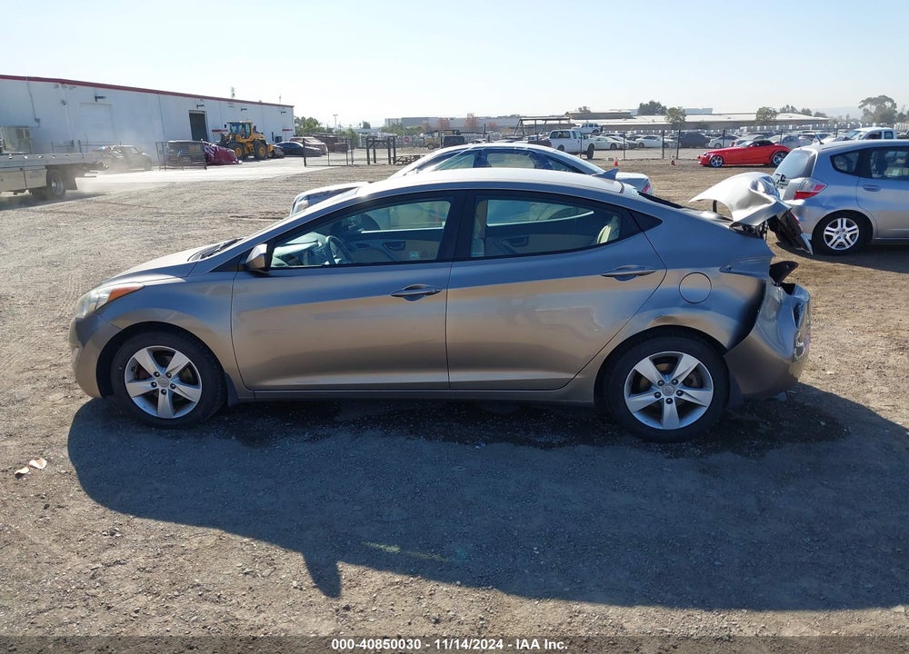 2013 HYUNDAI ELANTRA GLS VIN: 5NPDH4AE9DH298441