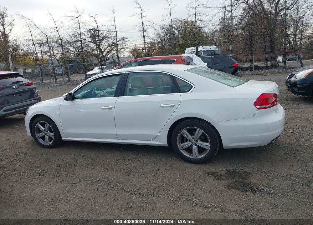 2013 VOLKSWAGEN PASSAT 2.5L SE VIN: 1VWBP7A37DC112141