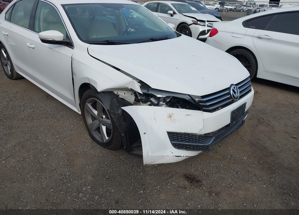 2013 VOLKSWAGEN PASSAT 2.5L SE VIN: 1VWBP7A37DC112141