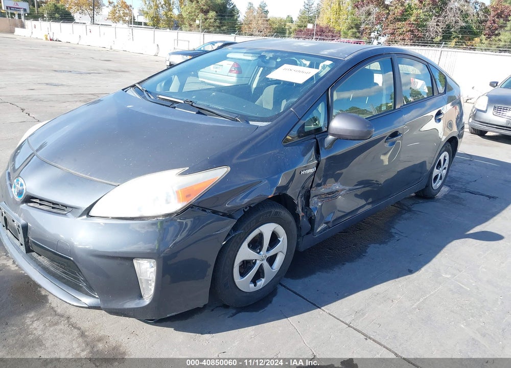 2013 TOYOTA PRIUS TWO VIN: JTDKN3DU5D5559643