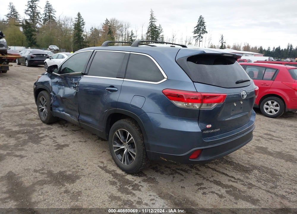 2019 TOYOTA HIGHLANDER LE VIN: 5TDZZRFH7KS322424