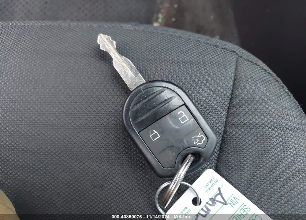 2011 FORD FUSION SE VIN: 3FAHP0HG0BR233577