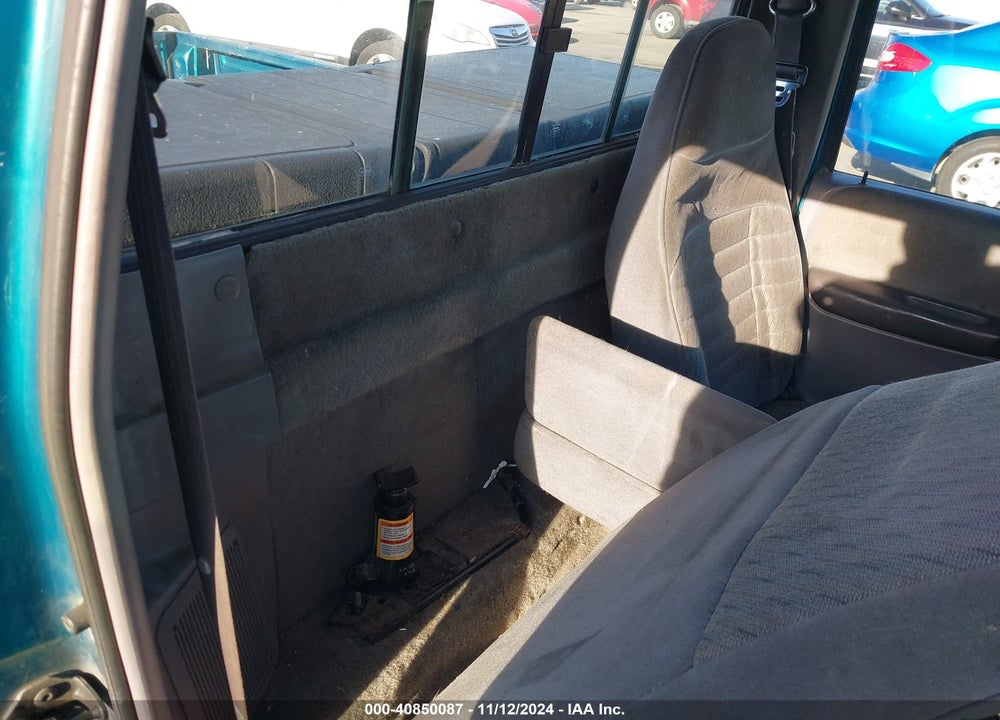 1994 FORD RANGER VIN: 1FTCR10A4RPB79164