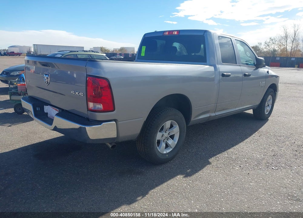 2024 RAM 1500 CLASSIC SLT 4X4 6'4 BOX VIN: 1C6RR7GG2RS129715