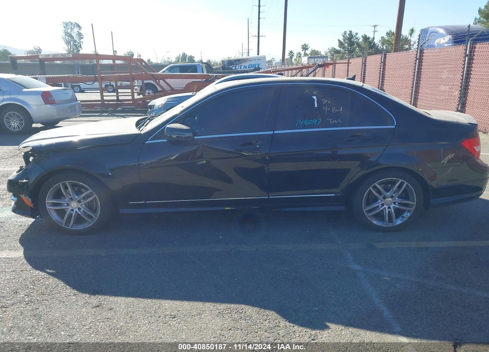 2014 MERCEDES-BENZ C 250 LUXURY/SPORT VIN: WDDGF4HB5EG234732