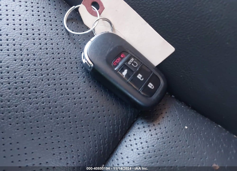2023 HONDA CIVIC EX-L /EX-L W/O BSI VIN: 19XFL1H75PE015183