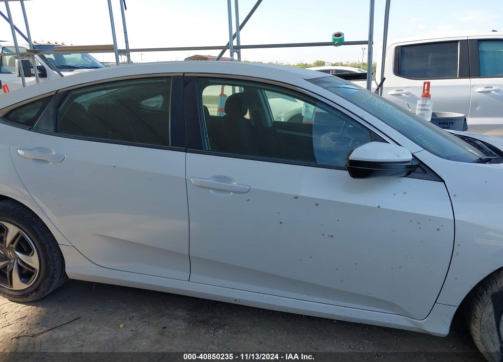 2019 HONDA CIVIC LX VIN: 19XFC2F6XKE030285