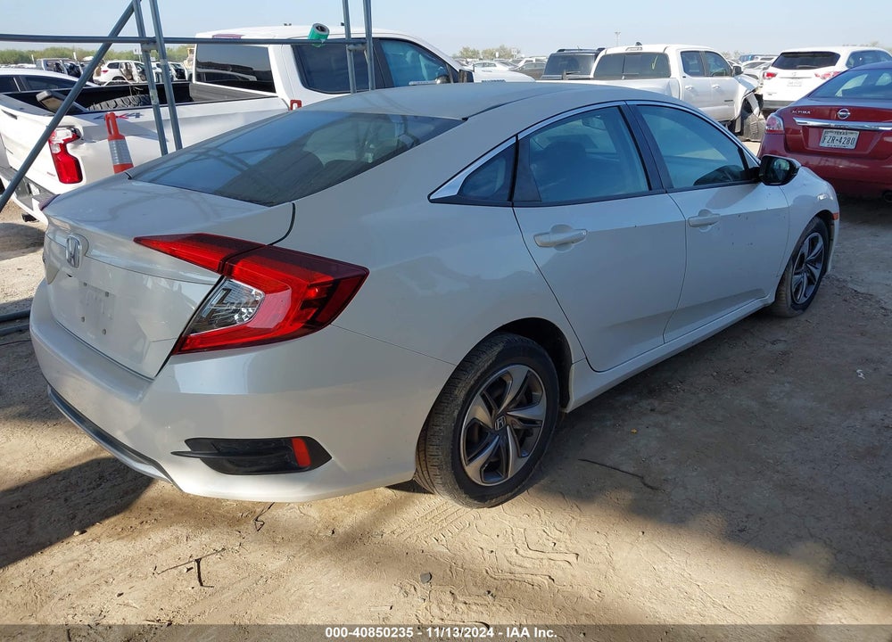 2019 HONDA CIVIC LX VIN: 19XFC2F6XKE030285
