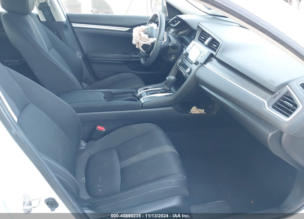 2019 HONDA CIVIC LX VIN: 19XFC2F6XKE030285