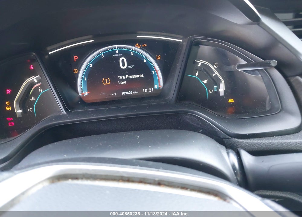 2019 HONDA CIVIC LX VIN: 19XFC2F6XKE030285